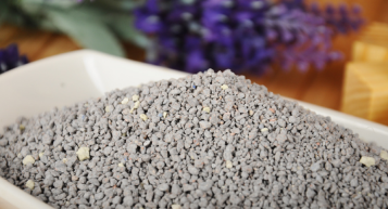 矿石猫砂好还是膨润土（矿石猫砂多久换一次）